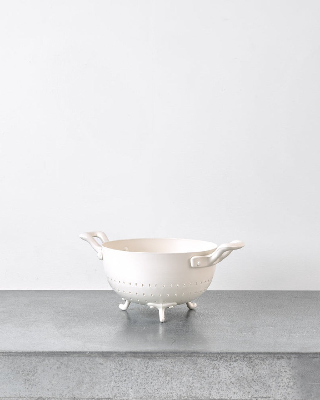 Italo Ottinetti - Aluminium colander - Ivory