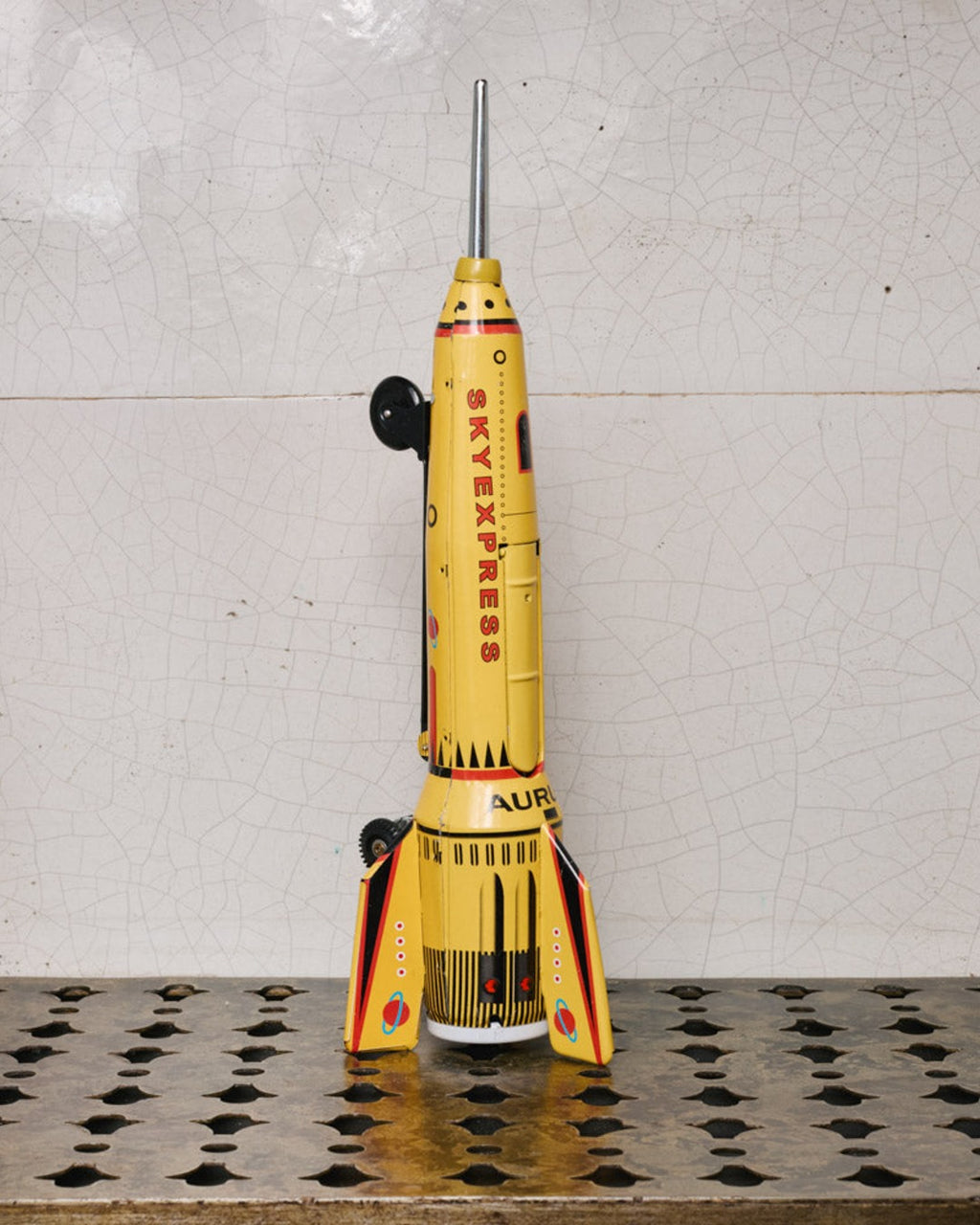 Die Blechfabrik - Toy - Yellow Space Rocket