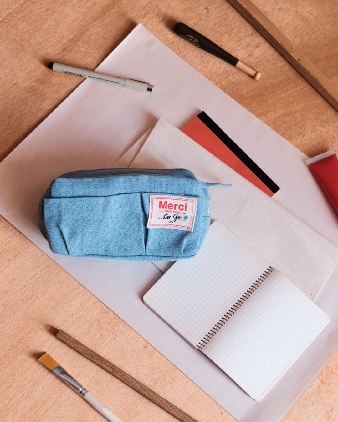 Merci - Washed linen pencil case - Primary Blue