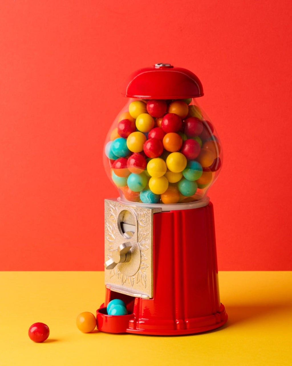 Sophie M - Retro dispenser - Bubble Gum