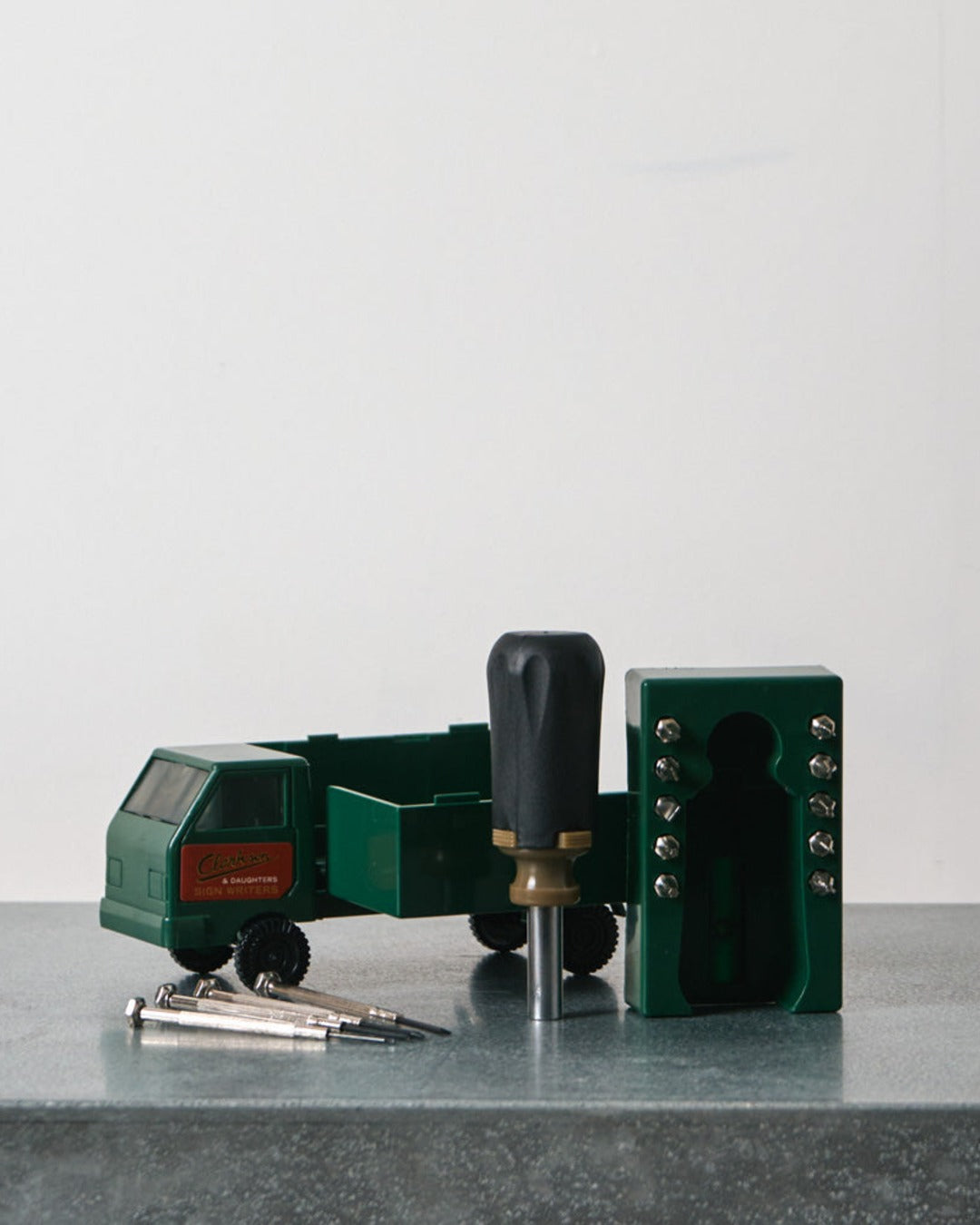 Kikkerland - Toolbox - Truck