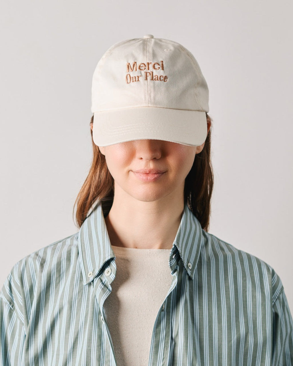 Merci x Our Place - Cap - Ecru