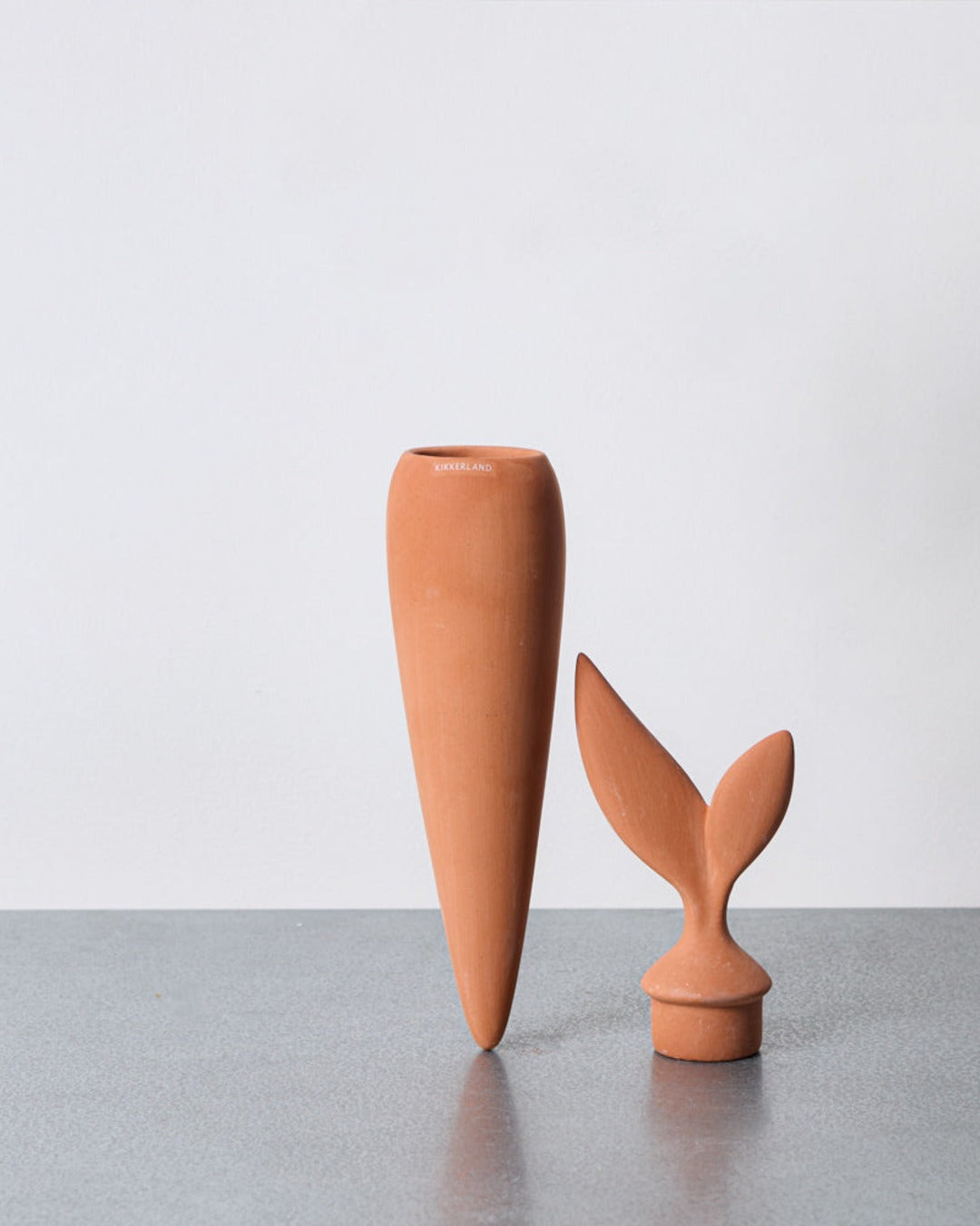 Kikkerland - Watering Cone - Carrot