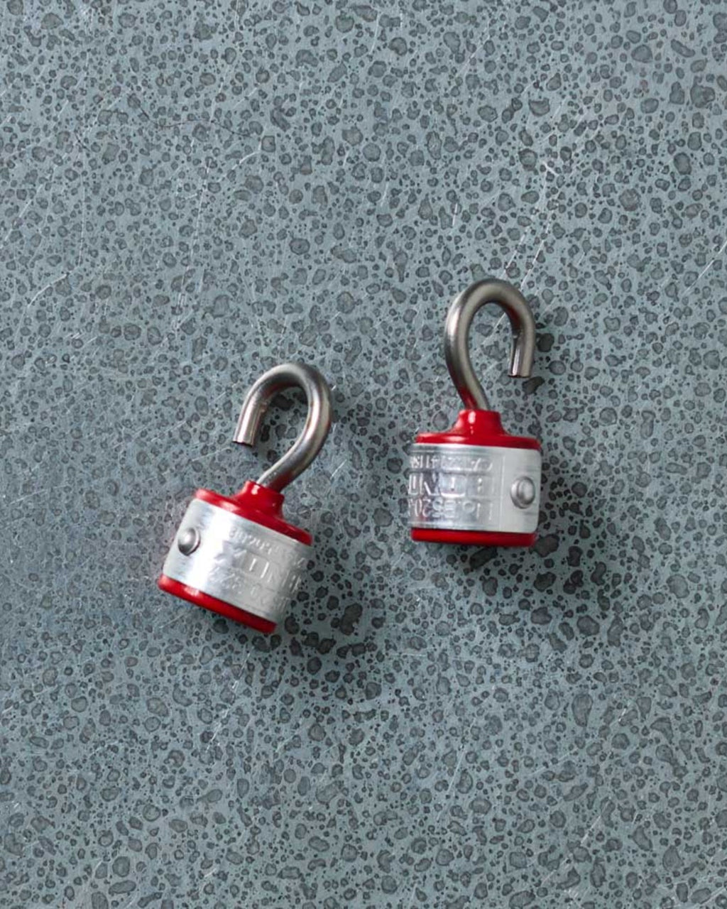Dulton - Lot De 2 Crochets Magnetiques - Rouge
