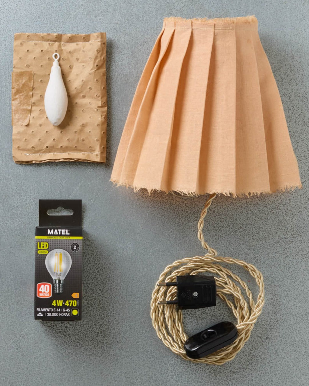 Chamusquina - Muffin Pendant Light - Salmon