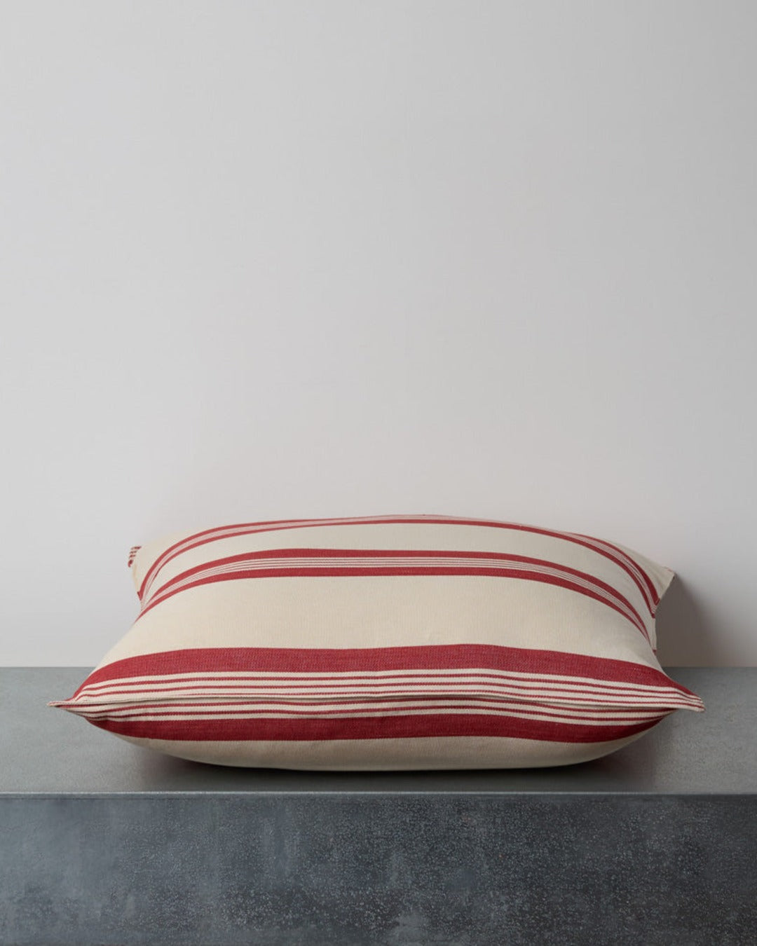 Tensira - Coussin En Coton - Rayures Rouges