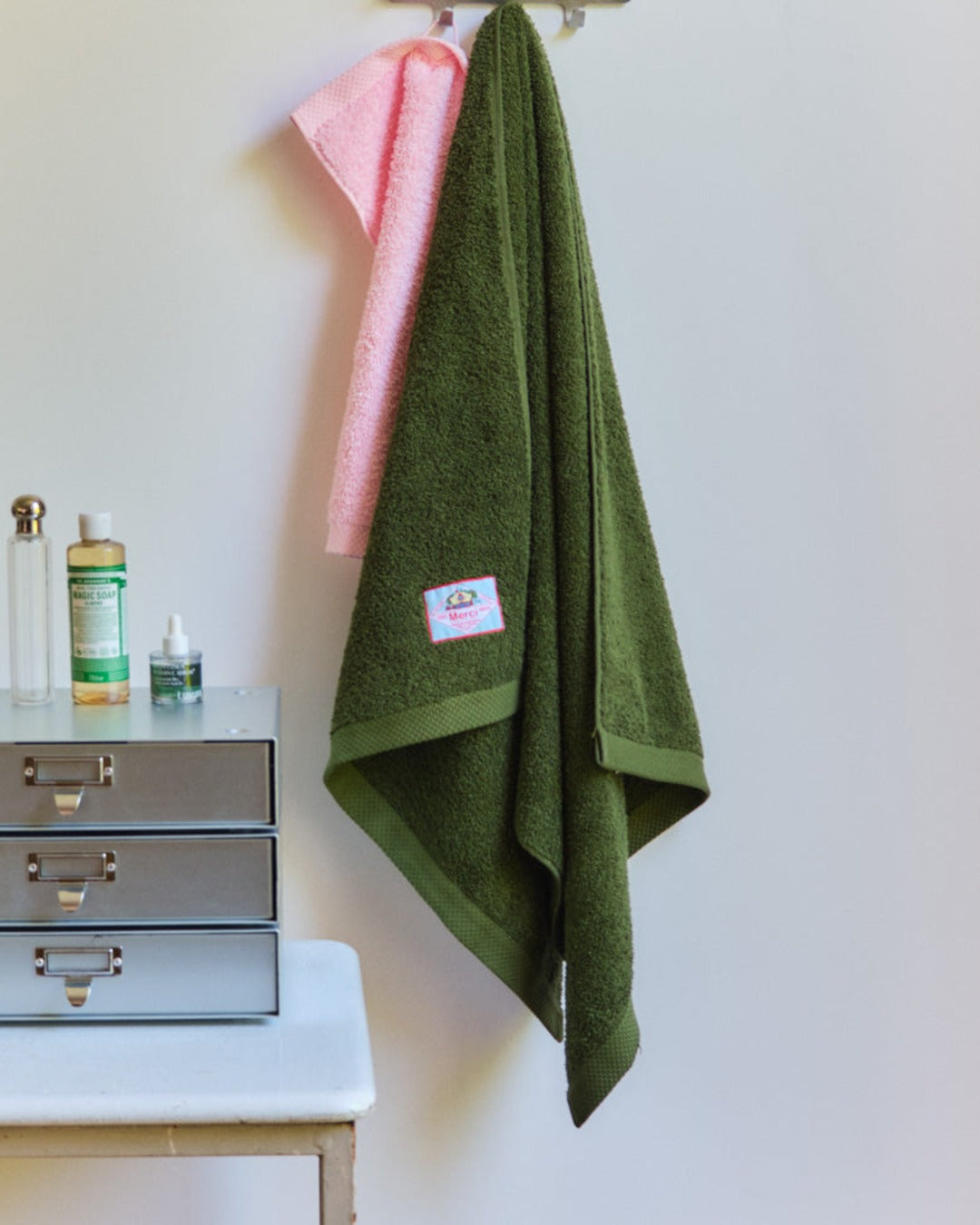 Merci - Terry Cloth Bath Towel - Khaki Ombre