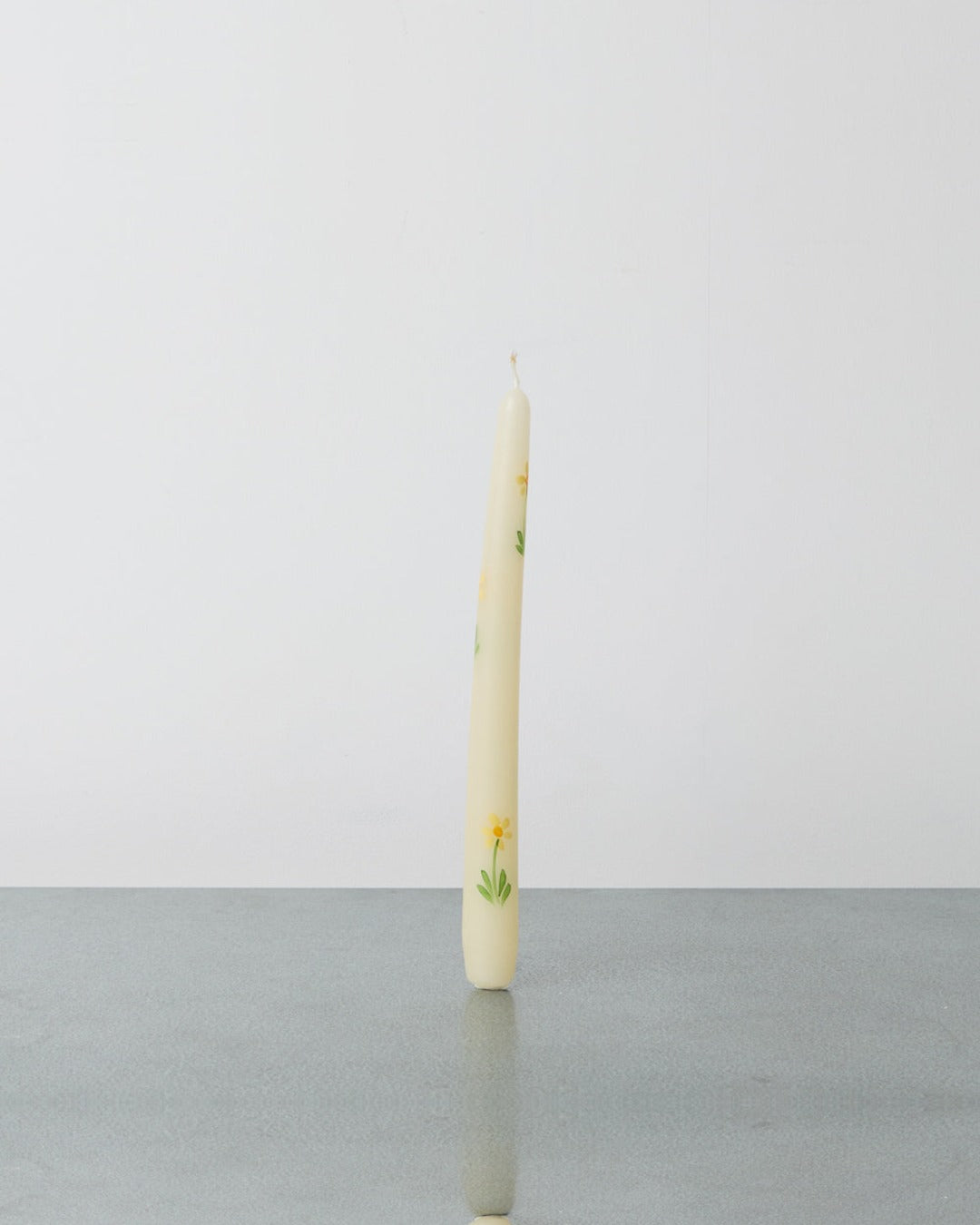 Introna - Conical Candle - Daisies
