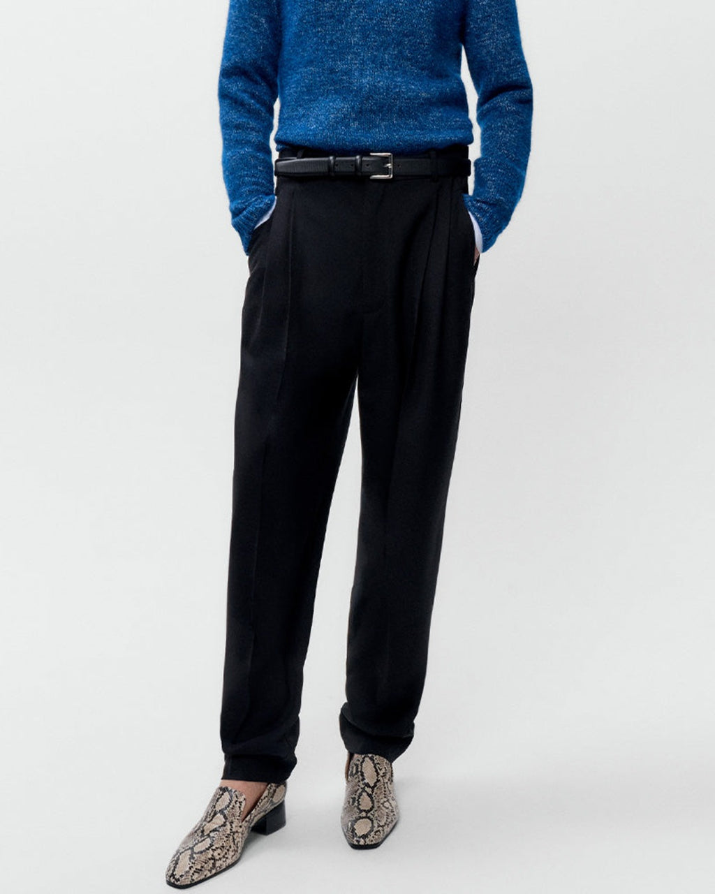 Cordera - Carrot pants - Black