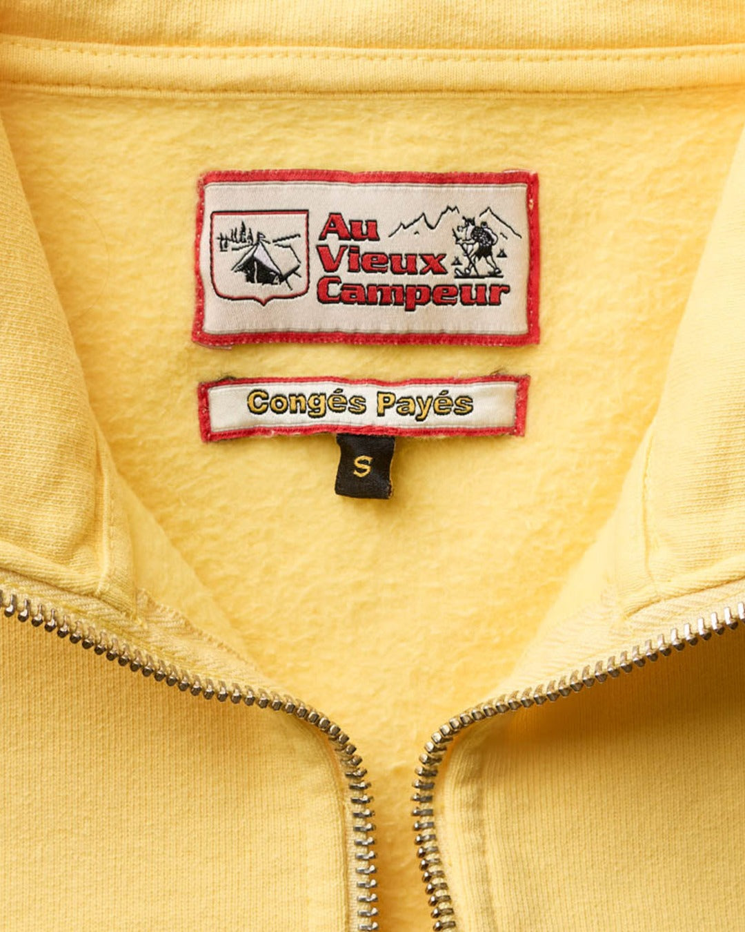 Au Vieux Campeur - Congés Payés - Sweat Winnie - Jaune