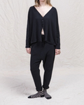 Cardigan noir à col en V Album Di Famiglia chez Merci Paris, en maille de coton mélangé souple et confortable