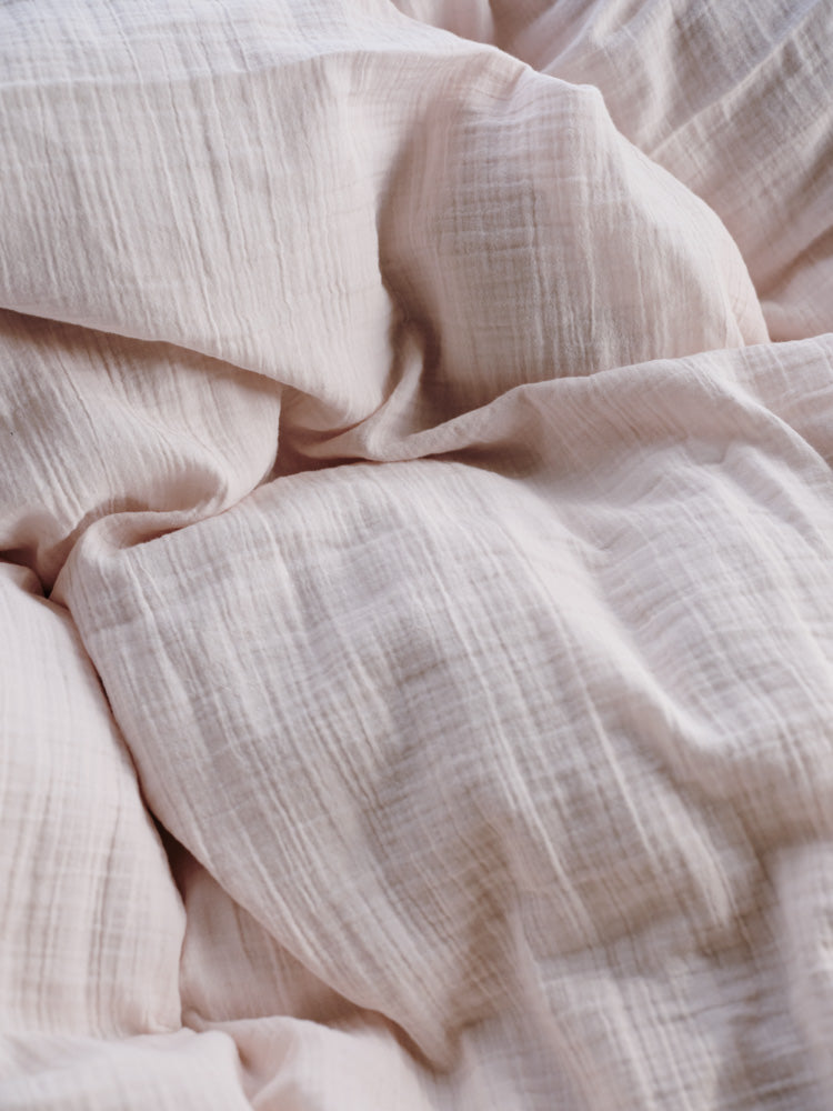 Merci - Cotton gauze rectangle cushion - Rose de Bagatelle