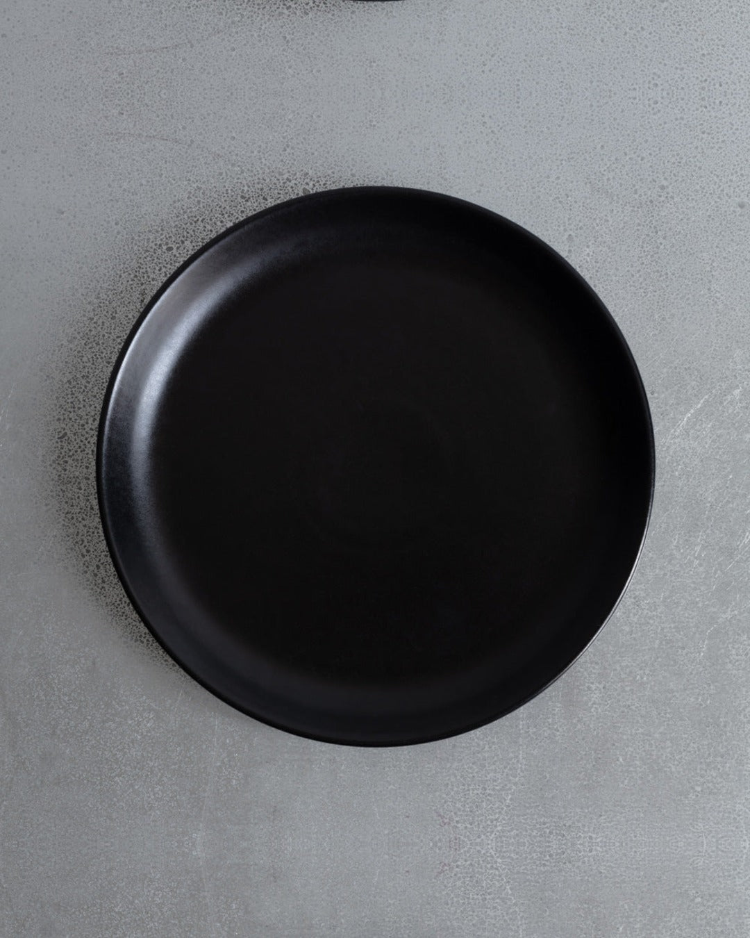 Merci - Assiette Plate En Grès Réglisse