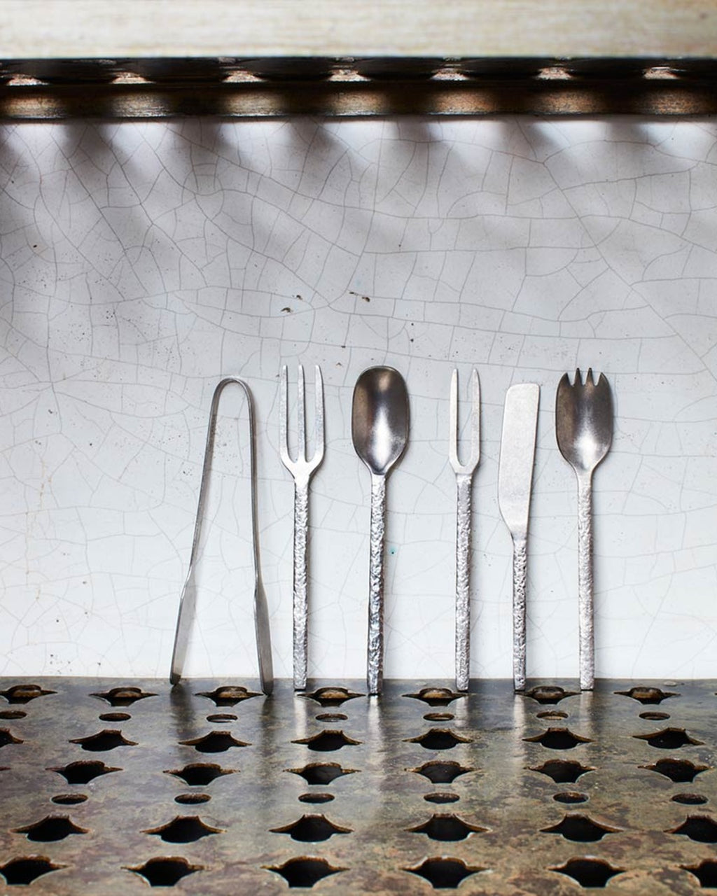 Serax - Fourchette Apéro En Métal Martelé Stonewash La Nouvelle Table