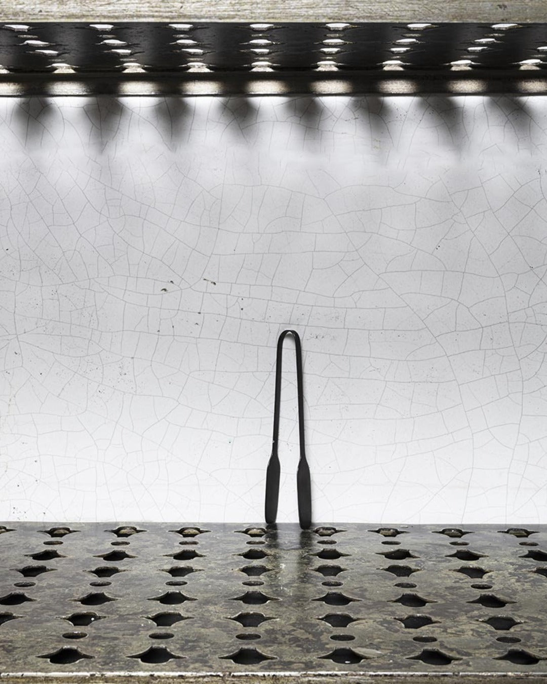 Serax - Pince En Métal Martelé La Nouvelle Table - Anthracite