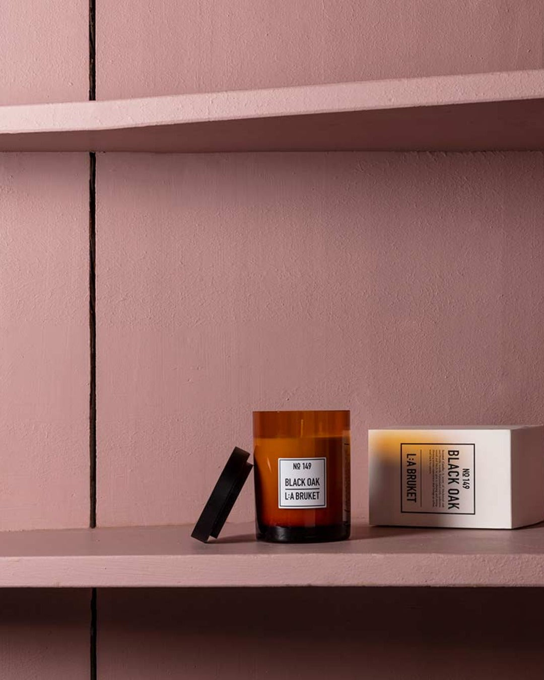 L:A Bruket - Bougie N°149 Chêne Noir