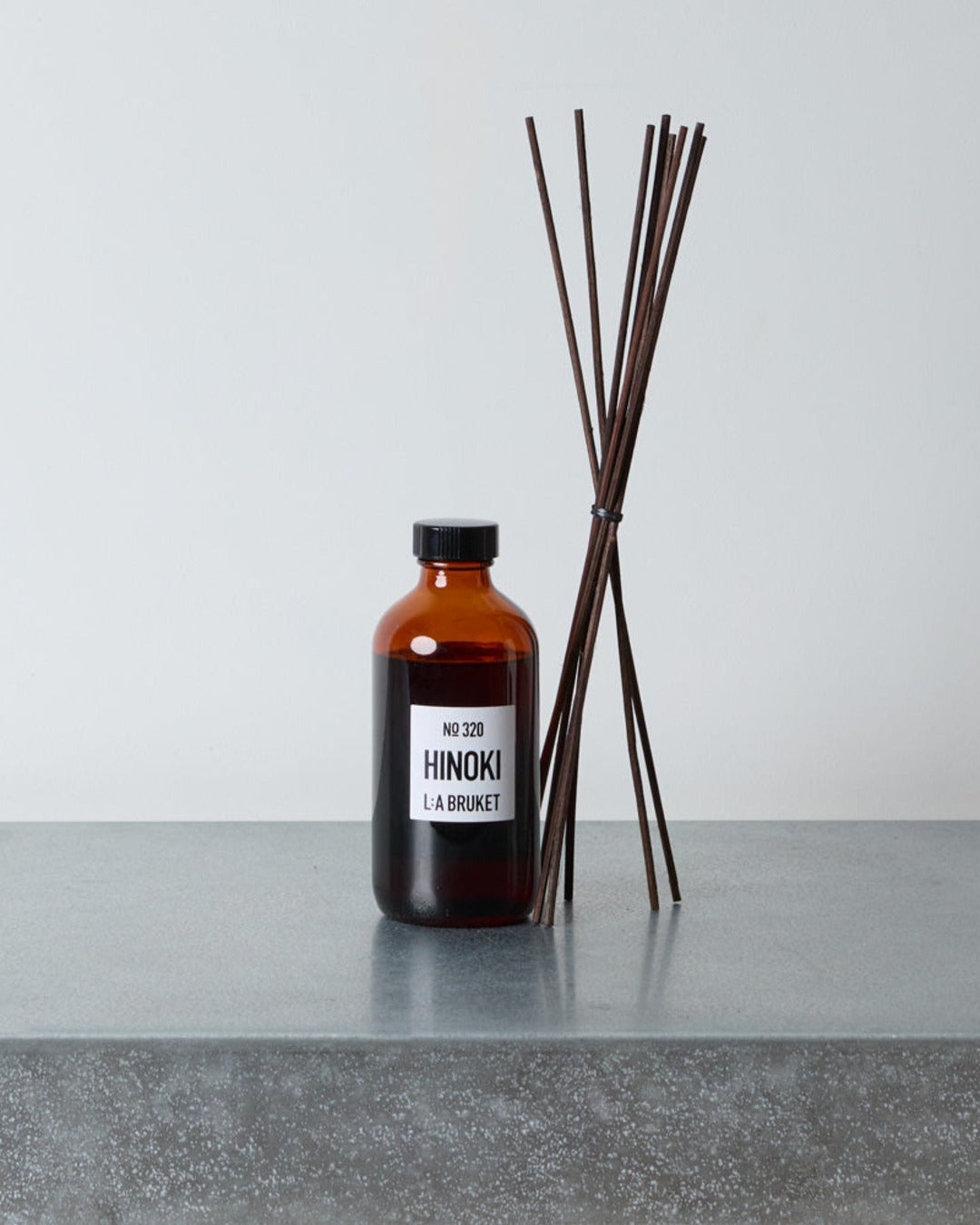 L:A Bruket - Diffuseur À Bâtonnets N°320 Hinoki