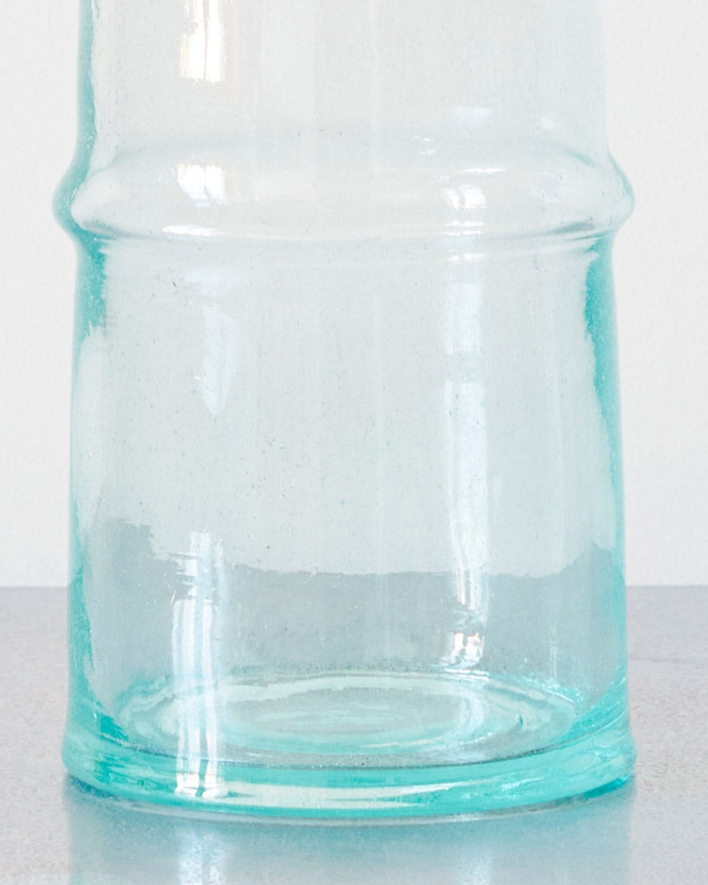 Household Hardware - Vase Incline En Verre Recyclé