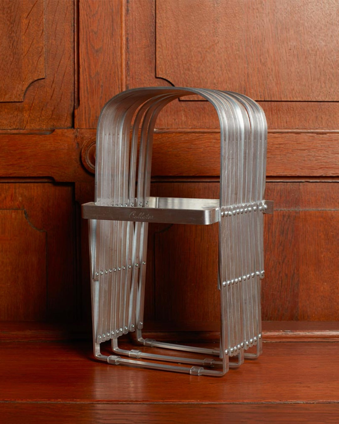 Radius Design - 10 compartment zig zag magazine holder