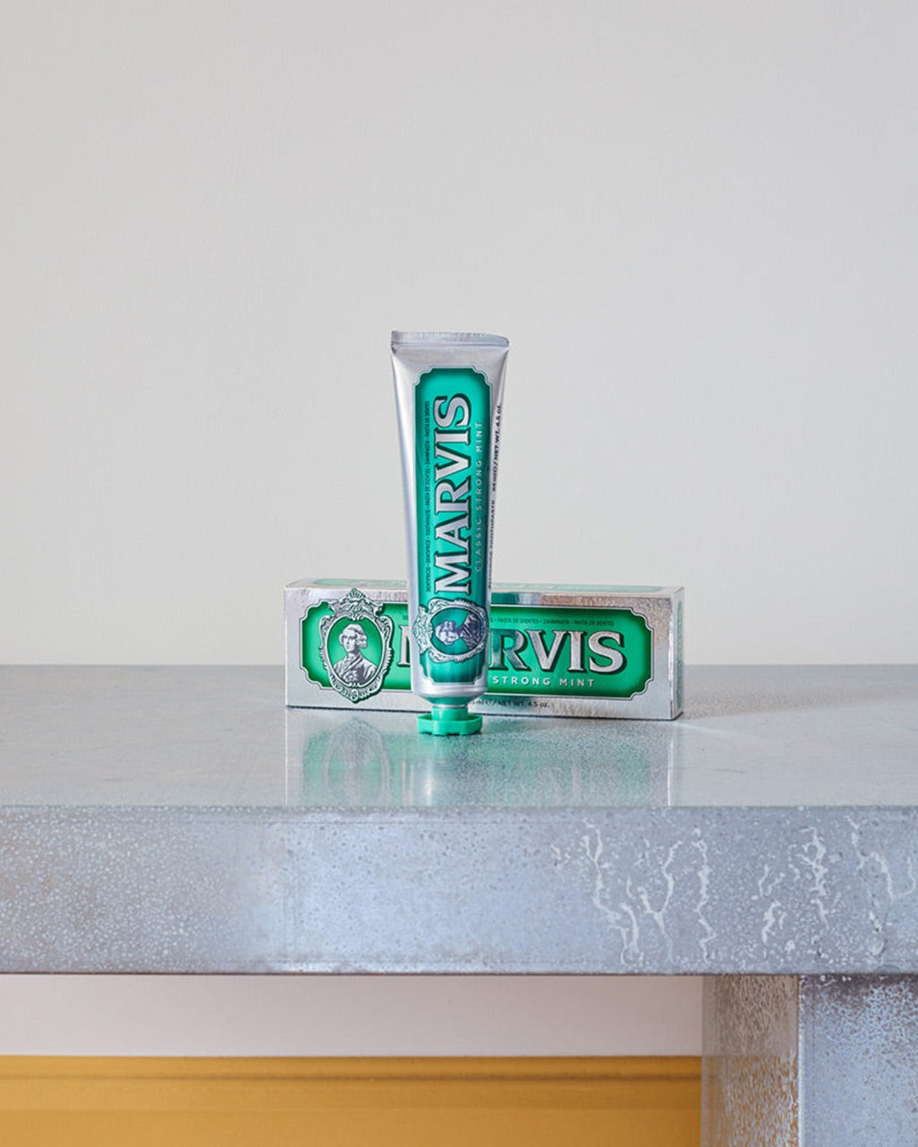 Marvis - Toothpaste - Strong Mint - 85 ml