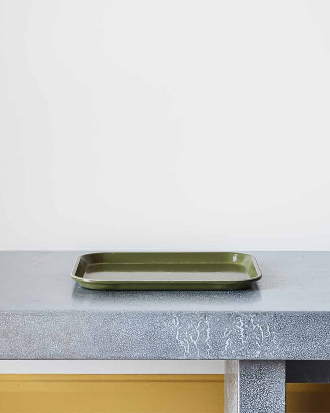 Cambro - Fibreglass tray - Olive Green