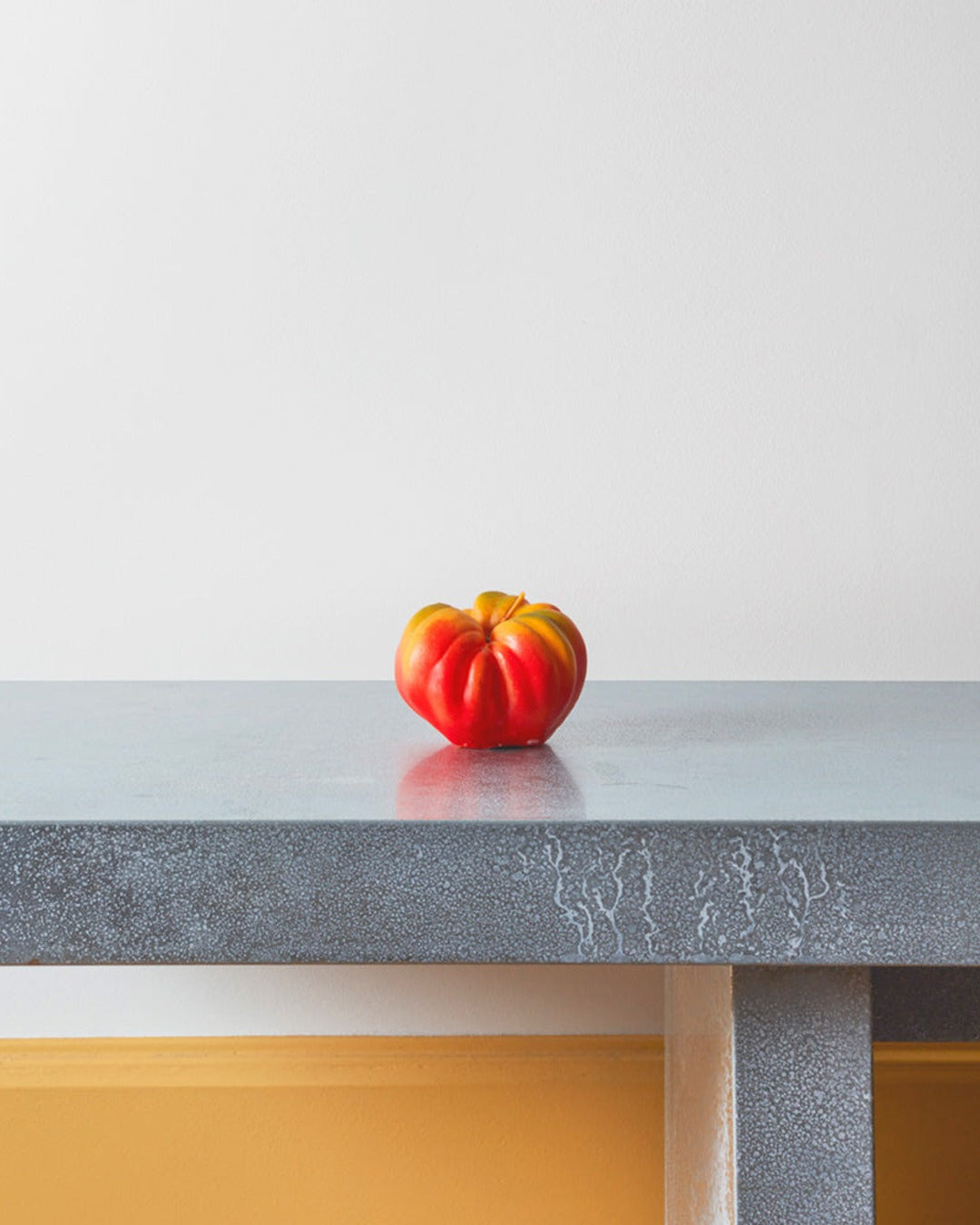 Introna - Bougie Tomate Coeur De Boeuf