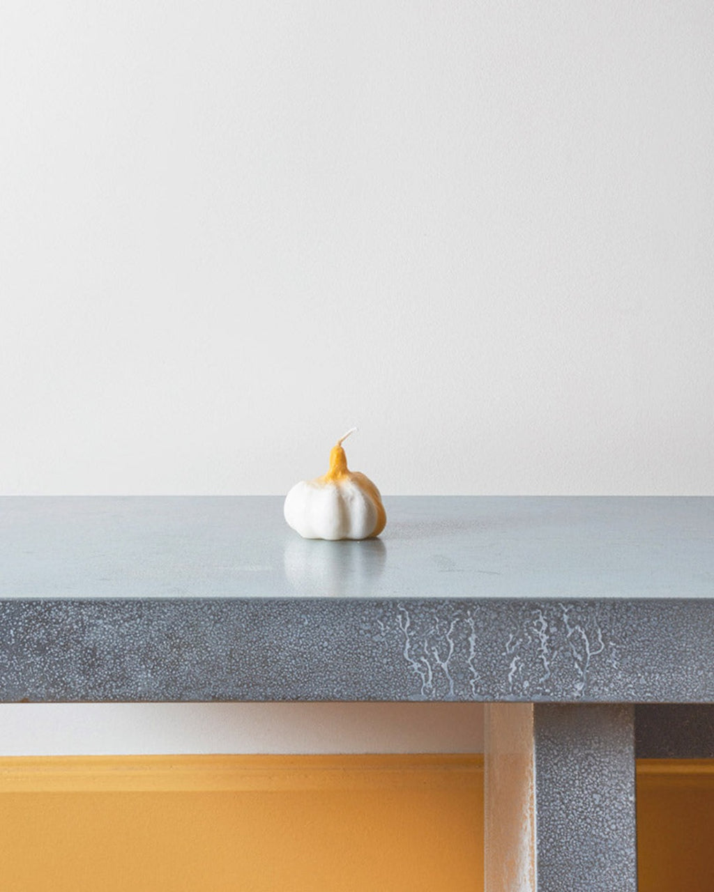Introna - Candle - Garlic