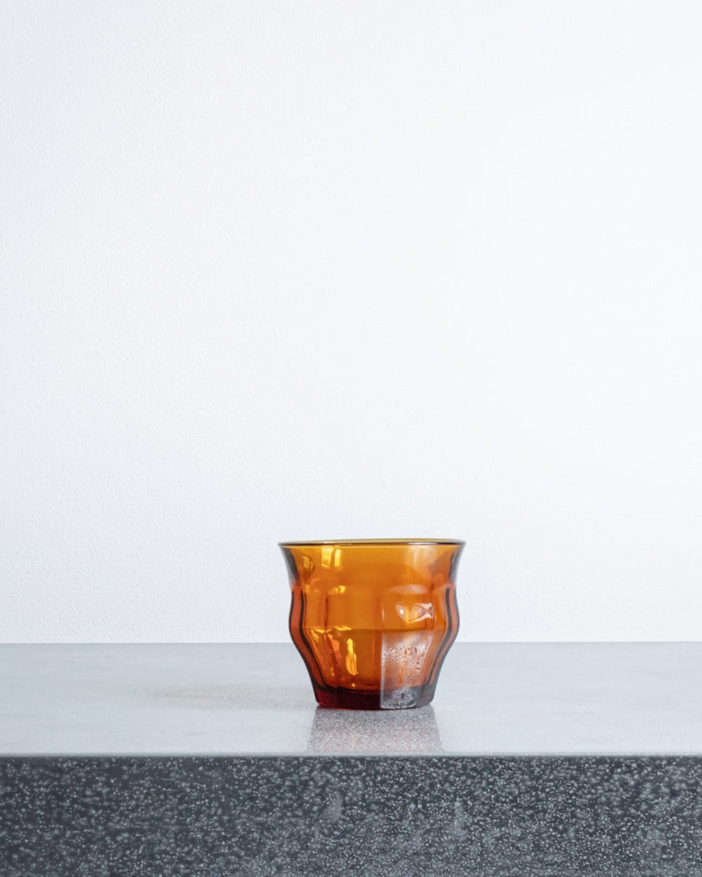 Ensemble London - Tipsy glass - Amber