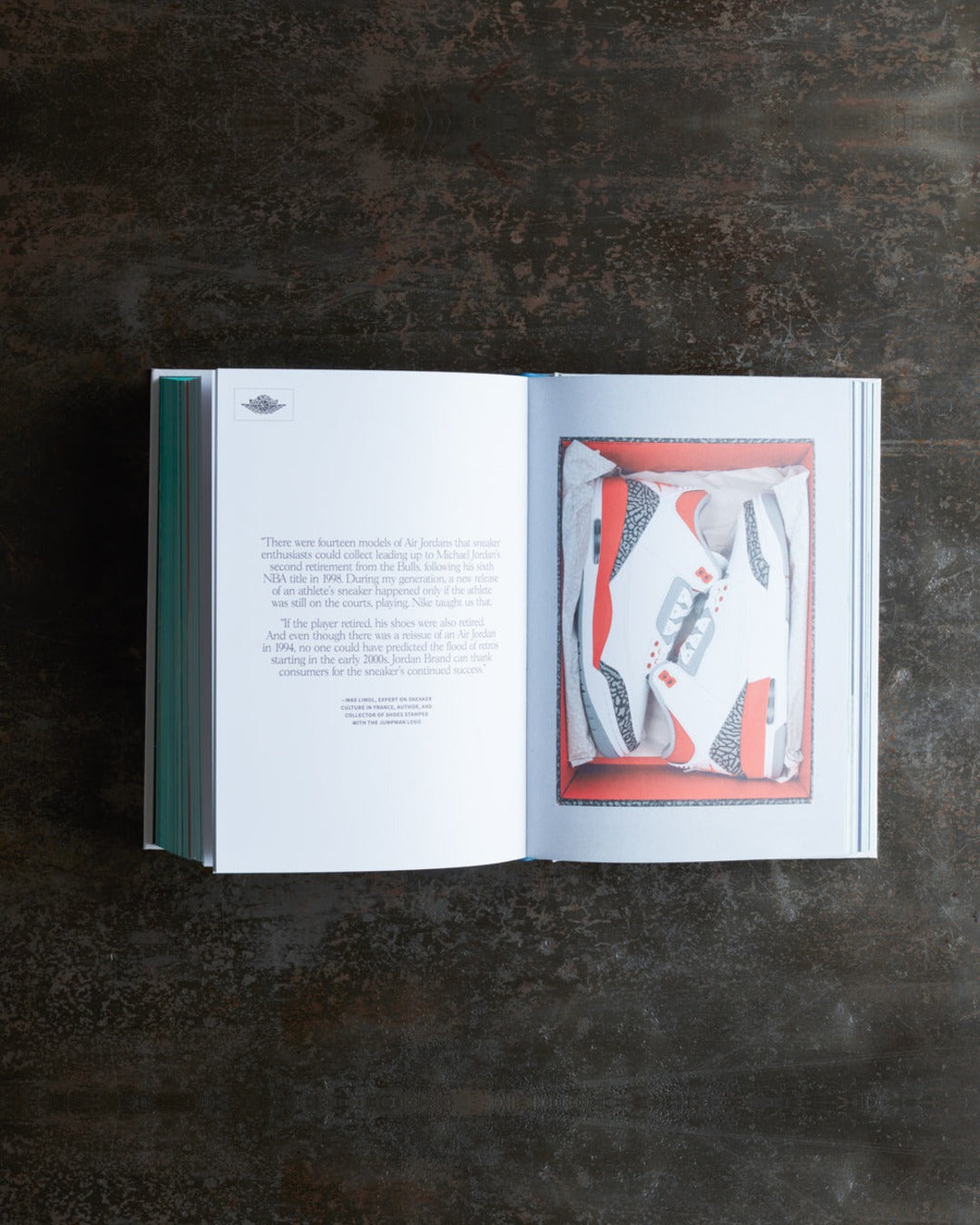 Smithstreet - Book - 1000 Deadstock Sneakers