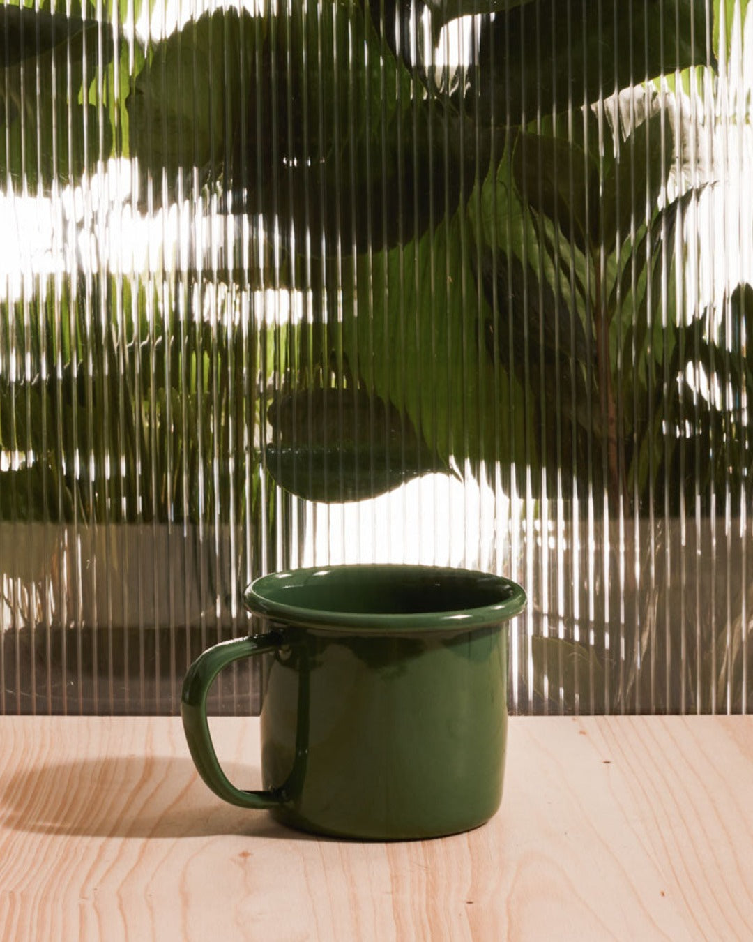 Elifle Enamelware - Hollow handle mug - Green
