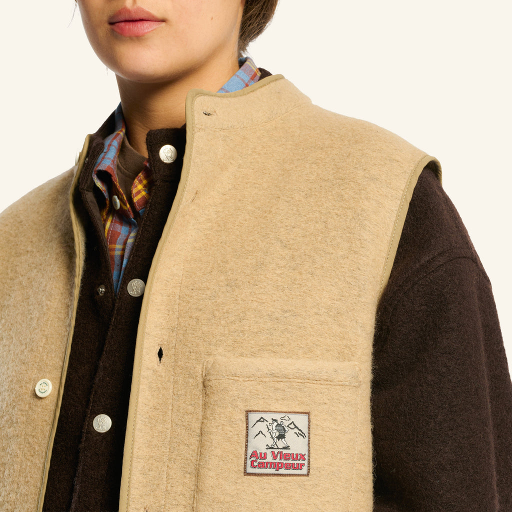 Au Vieux Campeur - Congés Payés - Sleeveless vest - Beige