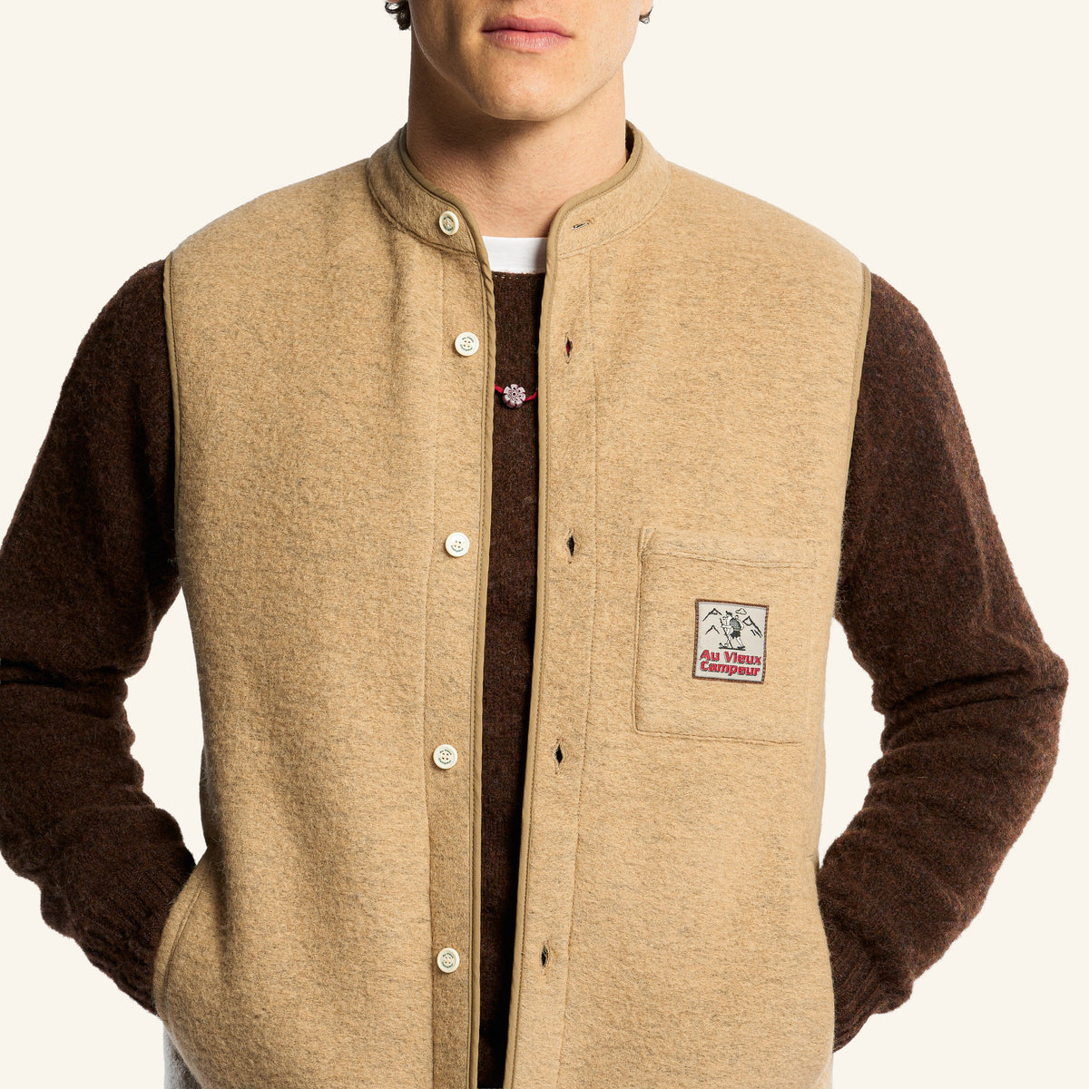 Au Vieux Campeur - Congés Payés - Sleeveless vest - Beige