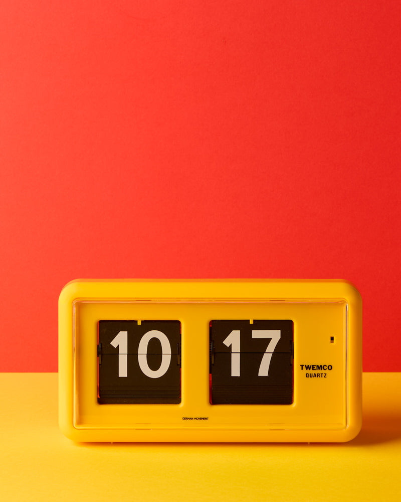 Twemco - Clock QT 30 - Yellow