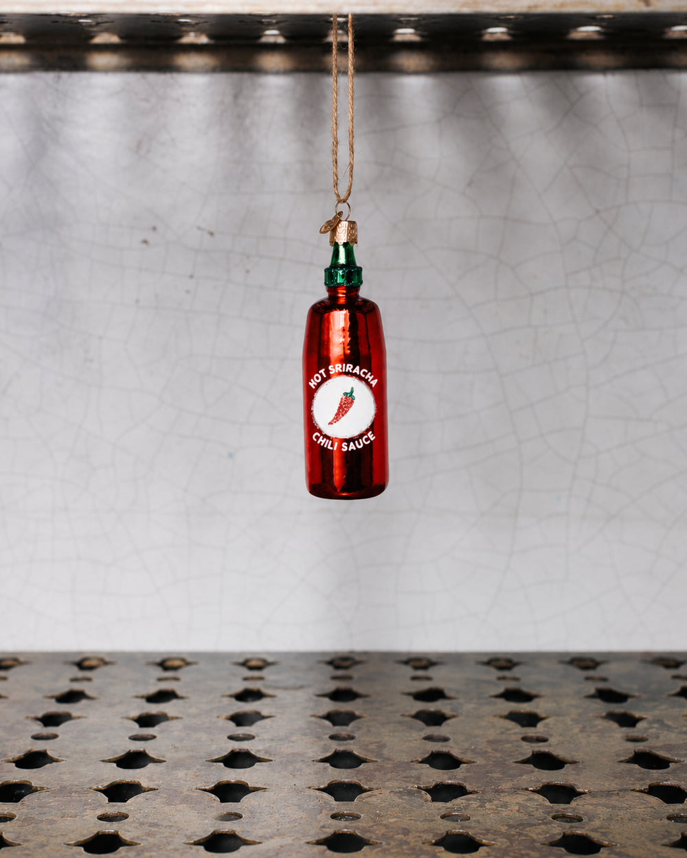 Old World Christmas - Ornement sauce Sriracha