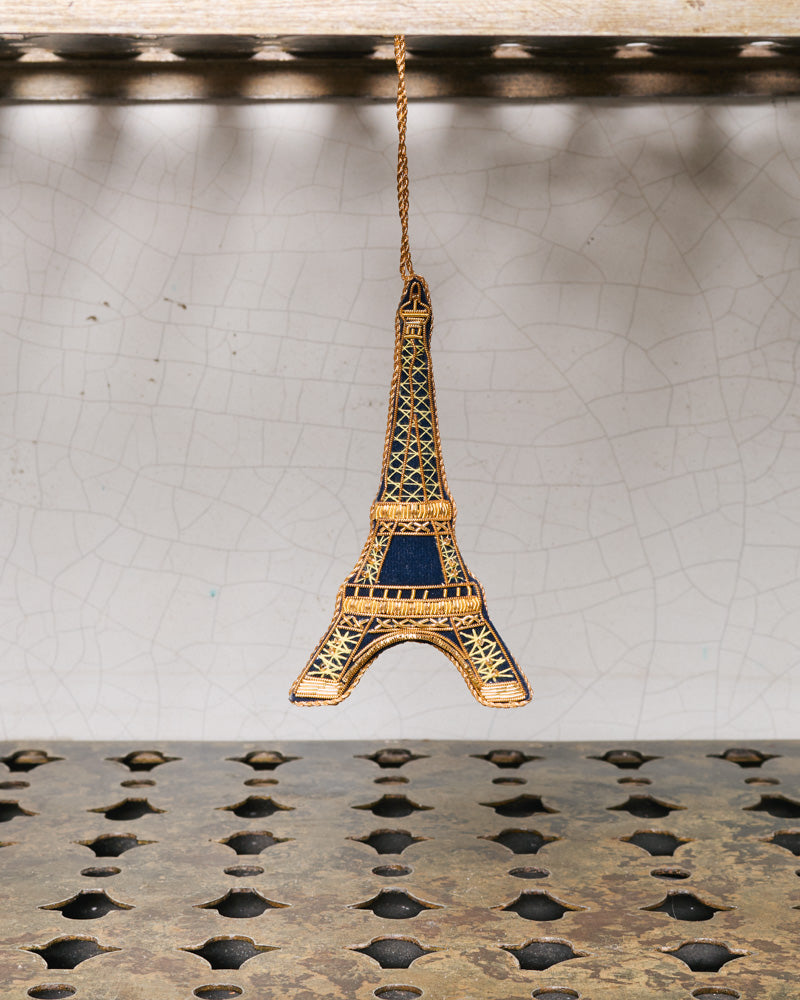 Ornement artisanal - Tour Eiffel