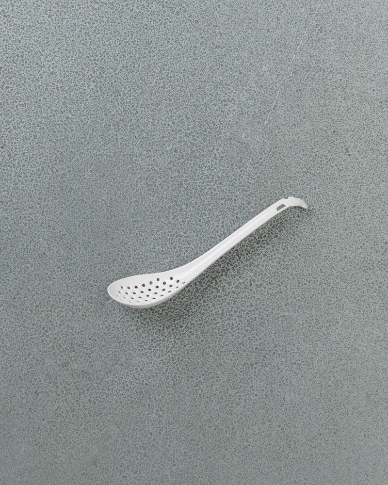 Noda Horo - Perforated enamel cooking ladle