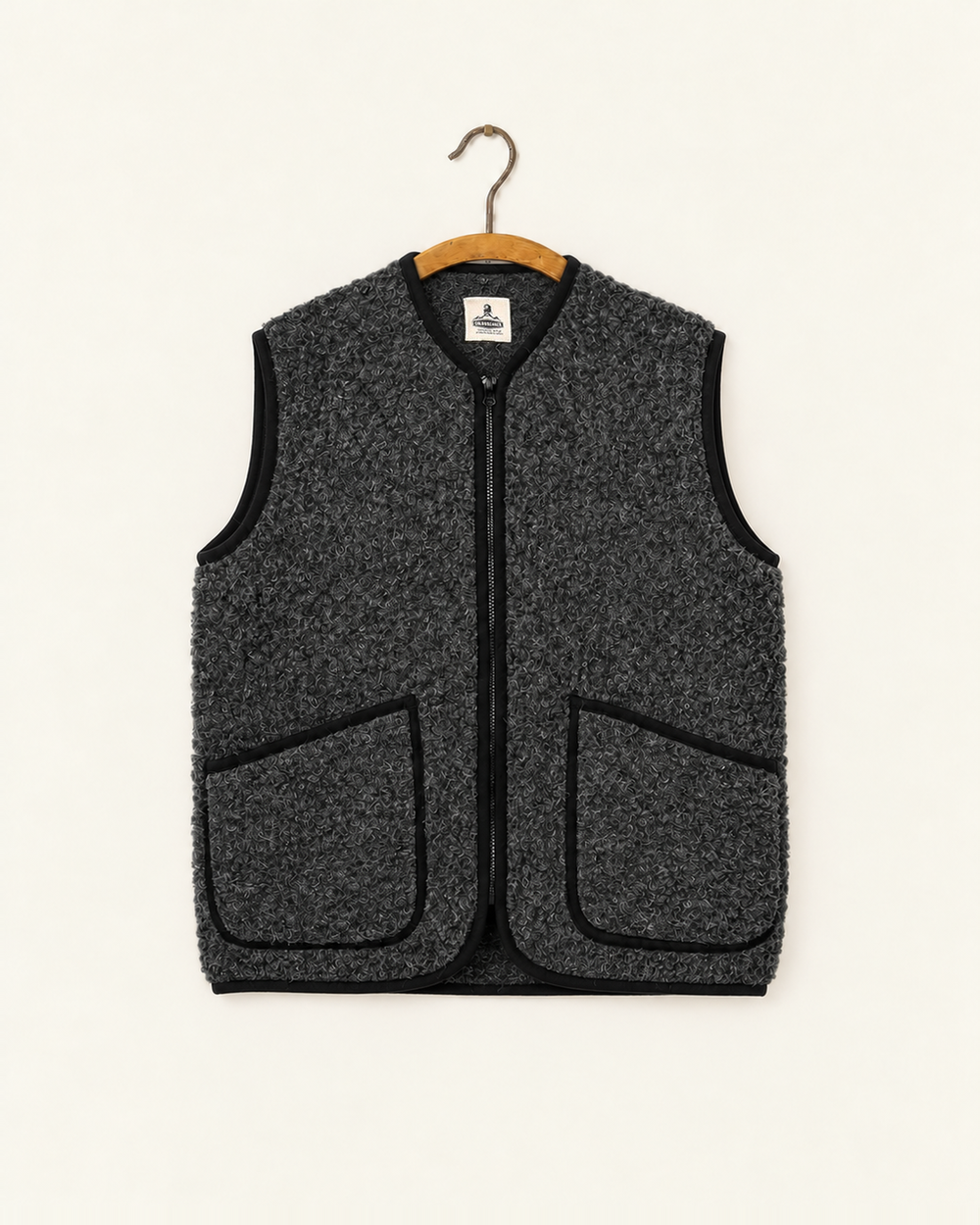 Coldbreaker - Veste Pepitco - Noir – vue de face sur cintre