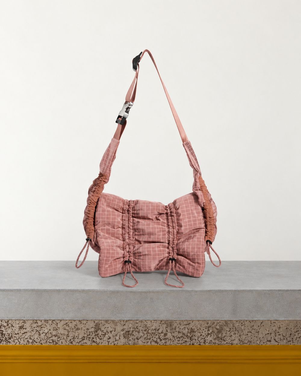 ARCS - Sac Sent - Rose – Vue sur banc
