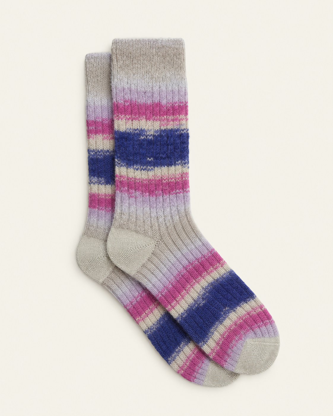 Ant45 - Chaussettes Ranua - Lilas — paire en packshot sur fond écru