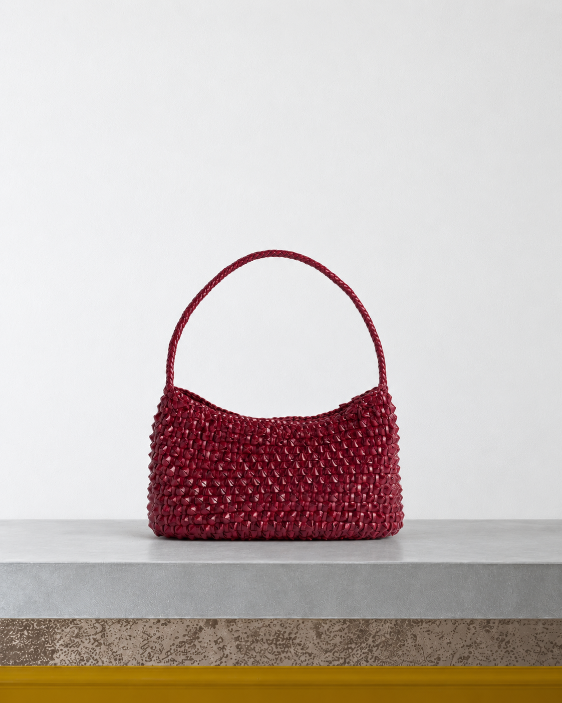 Dragon Diffusion - Sac Basilic Cactus - Bordeaux posé sur le banc
