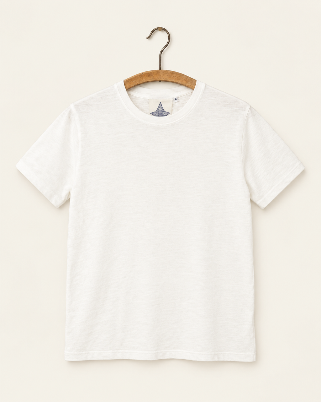 Jungmaven - T-Shirt Canyon - Blanc Washed - sur cintre