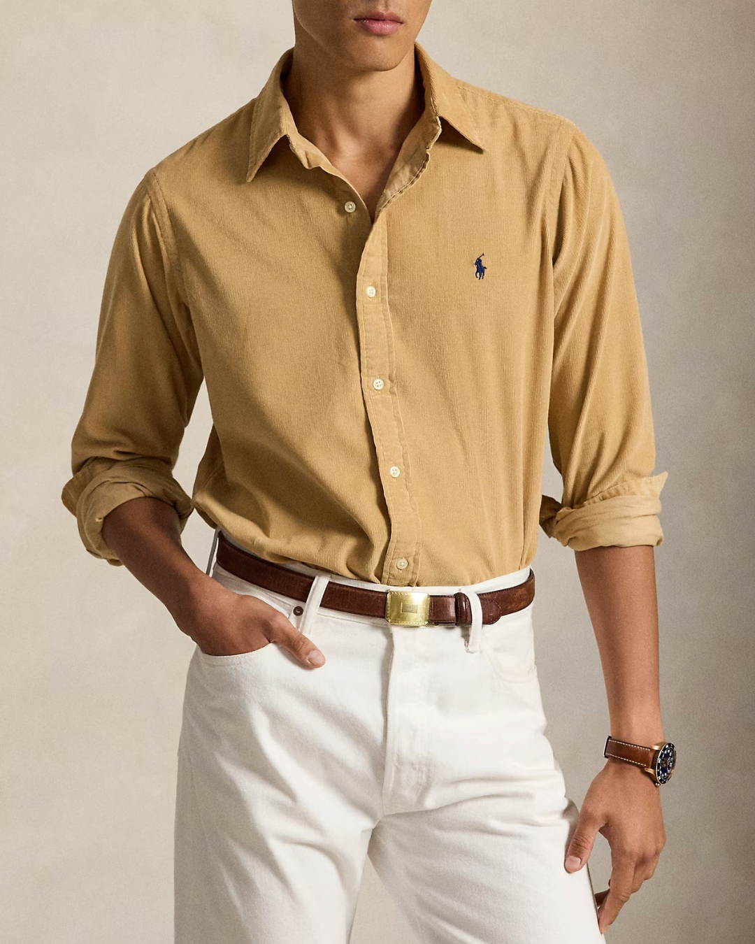 Chemise en velours côtelé camel Merci Paris Ralph Lauren avec col boutonné et logo brodé sur un homme
