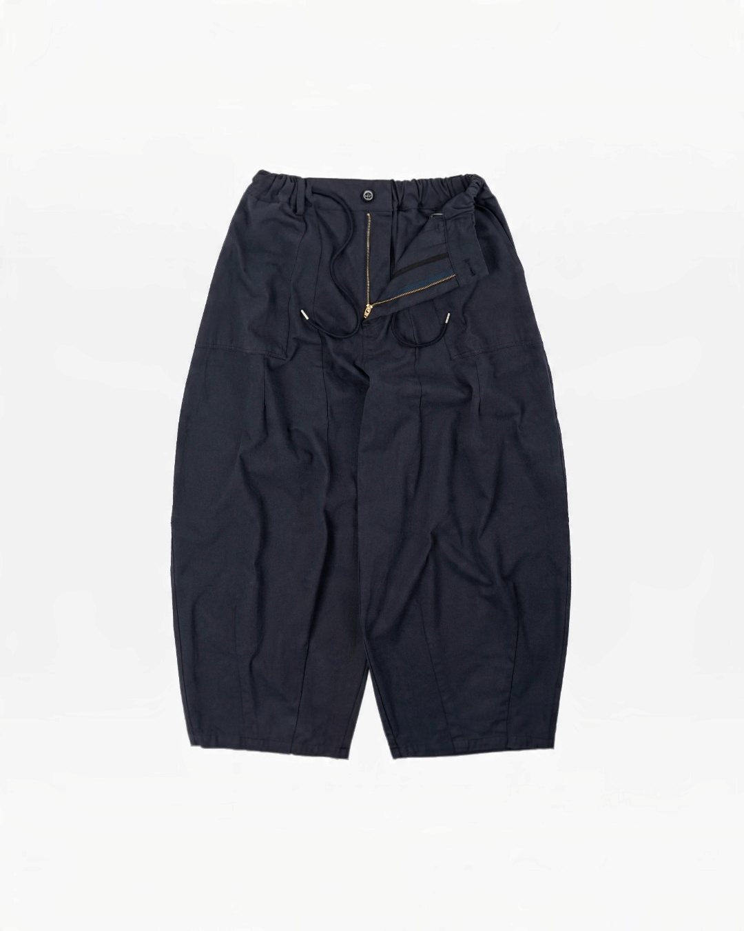 Pantalon ballon bleu Merci Paris Frizmworks en sergé de coton avec taille élastiquée et coupe ample inspirée militaire